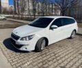 Белый Пежо 308, объемом двигателя 1.6 л и пробегом 340 тыс. км за 7500 $, фото 1 на Automoto.ua