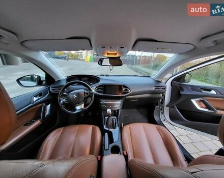 Белый Пежо 308, объемом двигателя 1.56 л и пробегом 266 тыс. км за 9100 $, фото 19 на Automoto.ua