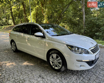 Белый Пежо 308, объемом двигателя 1.56 л и пробегом 172 тыс. км за 10550 $, фото 4 на Automoto.ua