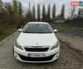 Белый Пежо 308, объемом двигателя 1.56 л и пробегом 283 тыс. км за 11899 $, фото 4 на Automoto.ua