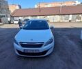 Белый Пежо 308, объемом двигателя 1.56 л и пробегом 225 тыс. км за 9000 $, фото 1 на Automoto.ua