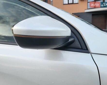 Белый Пежо 308, объемом двигателя 1.56 л и пробегом 266 тыс. км за 9100 $, фото 11 на Automoto.ua