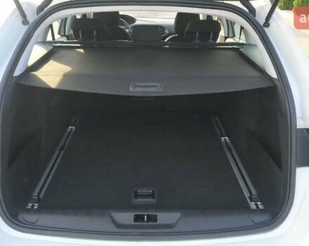 Белый Пежо 308, объемом двигателя 1.2 л и пробегом 141 тыс. км за 9600 $, фото 17 на Automoto.ua