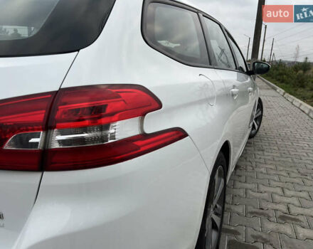 Белый Пежо 308, объемом двигателя 1.56 л и пробегом 283 тыс. км за 11899 $, фото 13 на Automoto.ua