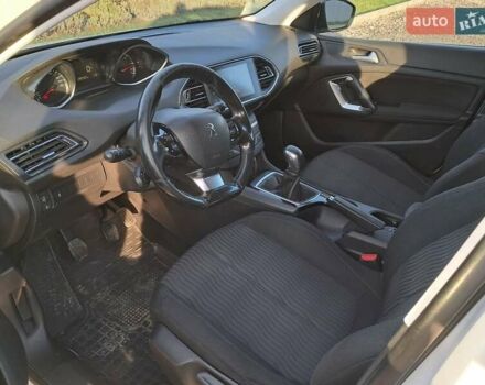 Білий Пежо 308, об'ємом двигуна 1.56 л та пробігом 280 тис. км за 6600 $, фото 17 на Automoto.ua