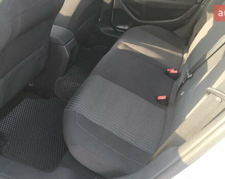 Белый Пежо 308, объемом двигателя 1.2 л и пробегом 141 тыс. км за 9600 $, фото 20 на Automoto.ua