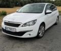 Белый Пежо 308, объемом двигателя 1.56 л и пробегом 282 тыс. км за 8000 $, фото 1 на Automoto.ua