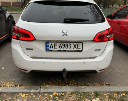 Белый Пежо 308, объемом двигателя 1.56 л и пробегом 280 тыс. км за 11834 $, фото 2 на Automoto.ua