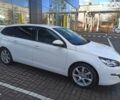 Белый Пежо 308, объемом двигателя 1.6 л и пробегом 189 тыс. км за 10299 $, фото 1 на Automoto.ua
