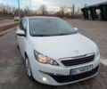 Белый Пежо 308, объемом двигателя 1.6 л и пробегом 250 тыс. км за 8600 $, фото 2 на Automoto.ua