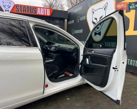 Белый Пежо 308, объемом двигателя 1.56 л и пробегом 265 тыс. км за 11000 $, фото 29 на Automoto.ua