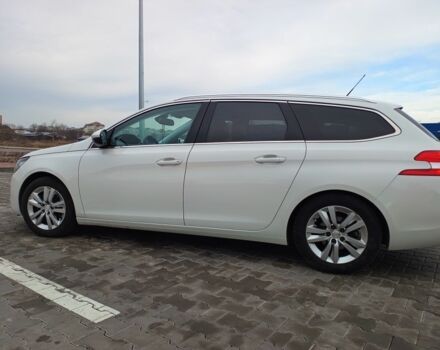 Белый Пежо 308, объемом двигателя 1.6 л и пробегом 250 тыс. км за 8600 $, фото 6 на Automoto.ua