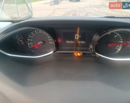 Белый Пежо 308, объемом двигателя 1.56 л и пробегом 196 тыс. км за 9500 $, фото 3 на Automoto.ua