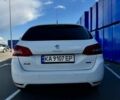 Белый Пежо 308, объемом двигателя 1.6 л и пробегом 240 тыс. км за 10400 $, фото 8 на Automoto.ua