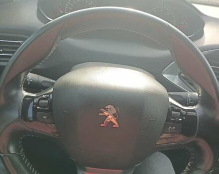 Белый Пежо 308, объемом двигателя 1.56 л и пробегом 200 тыс. км за 9500 $, фото 7 на Automoto.ua