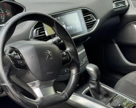 Білий Пежо 308, об'ємом двигуна 1.6 л та пробігом 220 тис. км за 11500 $, фото 6 на Automoto.ua