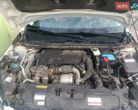 Белый Пежо 308, объемом двигателя 1.56 л и пробегом 196 тыс. км за 9500 $, фото 2 на Automoto.ua