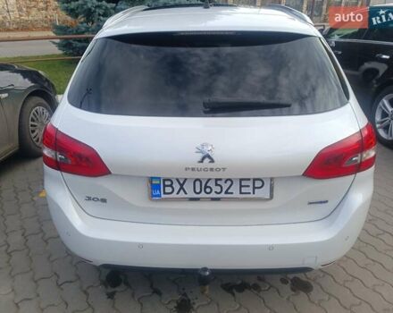 Белый Пежо 308, объемом двигателя 1.56 л и пробегом 196 тыс. км за 9500 $, фото 1 на Automoto.ua
