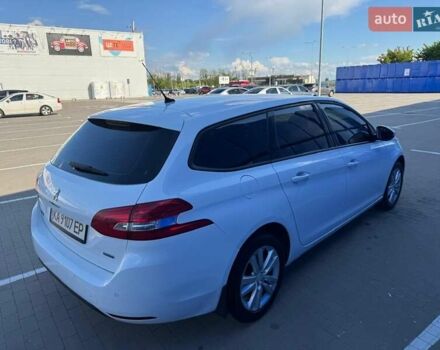 Белый Пежо 308, объемом двигателя 1.6 л и пробегом 240 тыс. км за 10400 $, фото 3 на Automoto.ua
