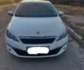Белый Пежо 308, объемом двигателя 1.6 л и пробегом 238 тыс. км за 7500 $, фото 1 на Automoto.ua