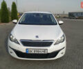 Белый Пежо 308, объемом двигателя 1.2 л и пробегом 141 тыс. км за 9600 $, фото 10 на Automoto.ua