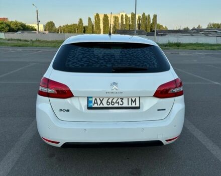 Белый Пежо 308, объемом двигателя 1.6 л и пробегом 350 тыс. км за 7200 $, фото 6 на Automoto.ua