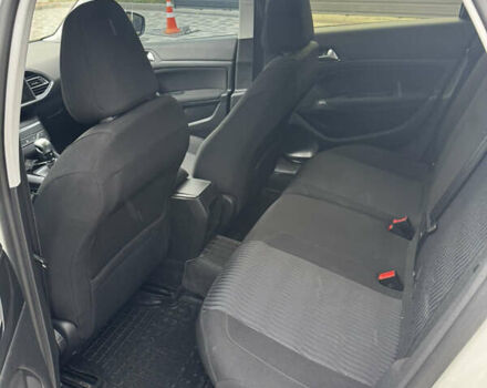 Белый Пежо 308, объемом двигателя 1.56 л и пробегом 286 тыс. км за 7499 $, фото 10 на Automoto.ua