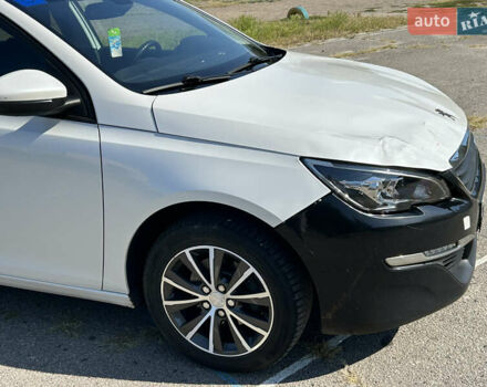 Білий Пежо 308, об'ємом двигуна 1.6 л та пробігом 240 тис. км за 6300 $, фото 7 на Automoto.ua