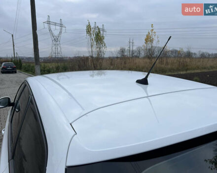 Белый Пежо 308, объемом двигателя 1.56 л и пробегом 283 тыс. км за 11899 $, фото 11 на Automoto.ua