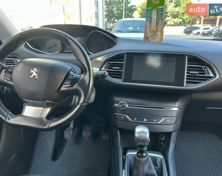 Білий Пежо 308, об'ємом двигуна 1.6 л та пробігом 240 тис. км за 6300 $, фото 14 на Automoto.ua