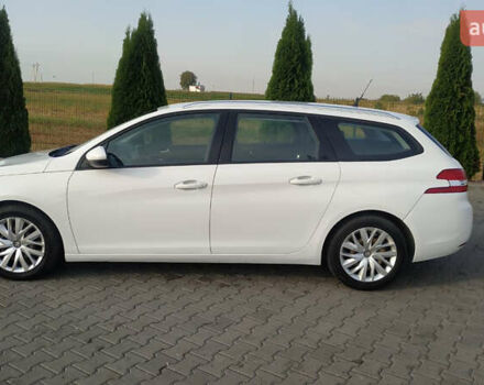 Белый Пежо 308, объемом двигателя 1.2 л и пробегом 141 тыс. км за 9600 $, фото 7 на Automoto.ua