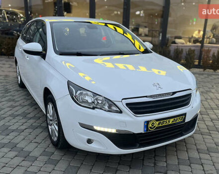Белый Пежо 308, объемом двигателя 1.56 л и пробегом 357 тыс. км за 9200 $, фото 7 на Automoto.ua