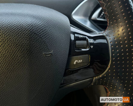 Белый Пежо 308, объемом двигателя 1.6 л и пробегом 347 тыс. км за 11790 $, фото 14 на Automoto.ua