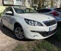 Белый Пежо 308, объемом двигателя 1.6 л и пробегом 229 тыс. км за 9000 $, фото 1 на Automoto.ua