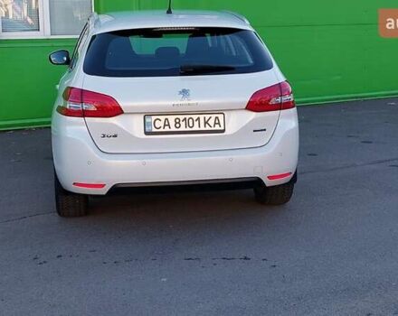 Белый Пежо 308, объемом двигателя 1.56 л и пробегом 209 тыс. км за 12000 $, фото 5 на Automoto.ua