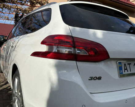 Белый Пежо 308, объемом двигателя 1.56 л и пробегом 274 тыс. км за 9400 $, фото 34 на Automoto.ua