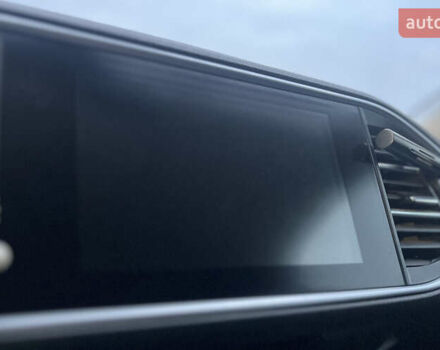 Белый Пежо 308, объемом двигателя 1.56 л и пробегом 357 тыс. км за 9200 $, фото 16 на Automoto.ua