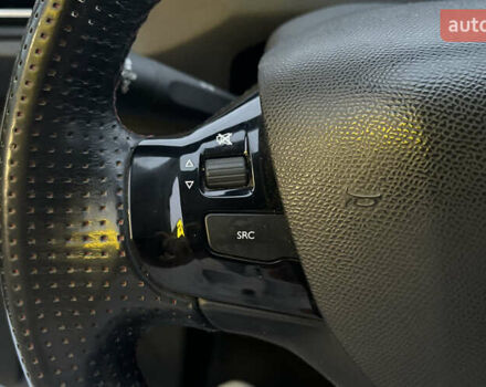 Белый Пежо 308, объемом двигателя 1.56 л и пробегом 357 тыс. км за 9200 $, фото 13 на Automoto.ua