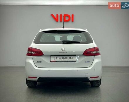 Білий Пежо 308, об'ємом двигуна 1.6 л та пробігом 258 тис. км за 9922 $, фото 5 на Automoto.ua