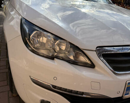 Белый Пежо 308, объемом двигателя 1.56 л и пробегом 274 тыс. км за 9400 $, фото 43 на Automoto.ua