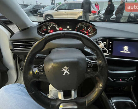 Белый Пежо 308, объемом двигателя 1.56 л и пробегом 357 тыс. км за 9200 $, фото 20 на Automoto.ua