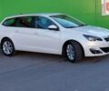 Белый Пежо 308, объемом двигателя 1.56 л и пробегом 209 тыс. км за 12000 $, фото 6 на Automoto.ua
