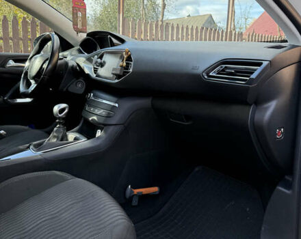 Белый Пежо 308, объемом двигателя 1.56 л и пробегом 274 тыс. км за 9400 $, фото 1 на Automoto.ua