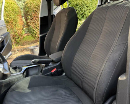 Белый Пежо 308, объемом двигателя 1.56 л и пробегом 274 тыс. км за 9400 $, фото 19 на Automoto.ua