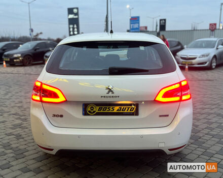 Белый Пежо 308, объемом двигателя 1.6 л и пробегом 347 тыс. км за 11790 $, фото 4 на Automoto.ua