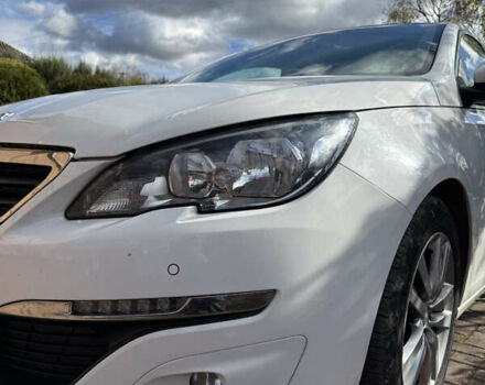 Белый Пежо 308, объемом двигателя 1.56 л и пробегом 274 тыс. км за 9400 $, фото 39 на Automoto.ua