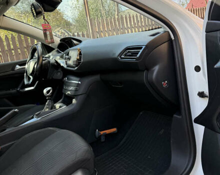 Белый Пежо 308, объемом двигателя 1.56 л и пробегом 274 тыс. км за 9400 $, фото 9 на Automoto.ua