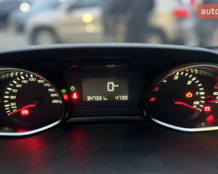 Белый Пежо 308, объемом двигателя 1.56 л и пробегом 357 тыс. км за 9200 $, фото 19 на Automoto.ua