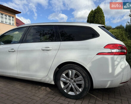 Белый Пежо 308, объемом двигателя 1.56 л и пробегом 274 тыс. км за 9400 $, фото 51 на Automoto.ua