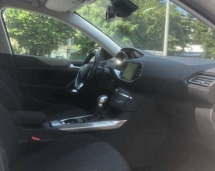 Белый Пежо 308, объемом двигателя 1.6 л и пробегом 123 тыс. км за 12900 $, фото 12 на Automoto.ua